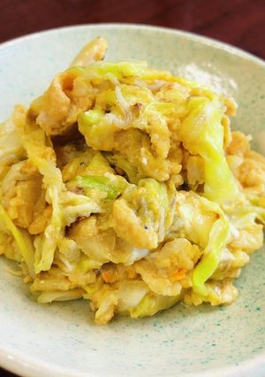 丼にもなるよ♪超簡単☆キャベツの卵とじ！-レシピのメイン写真