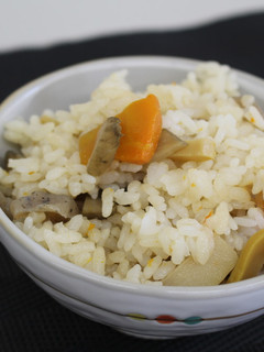 筑前煮アレンジ炊き込みご飯-レシピのメイン写真