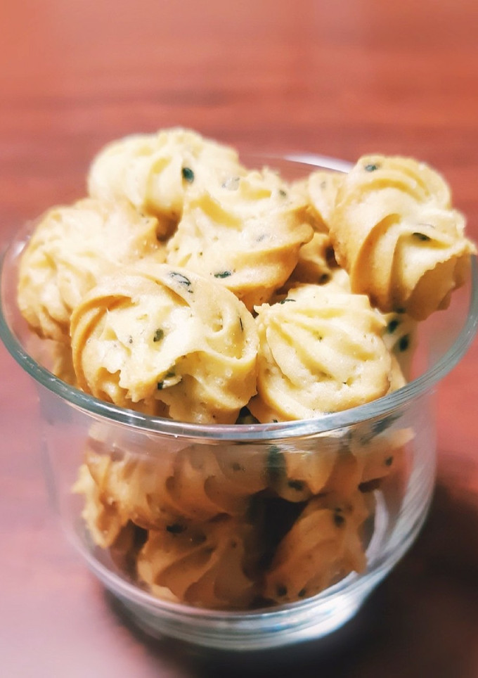 バター無し◎絞りだし黒ごまクッキー-レシピのメイン写真