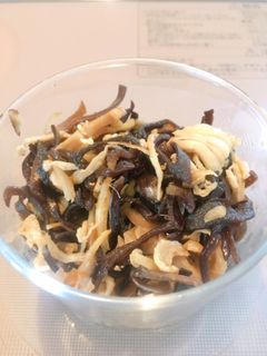 鶏皮とキクラゲの佃煮-レシピのメイン写真