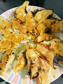 餃子(手作りも冷凍も)の上手な焼き方-レシピのメイン写真