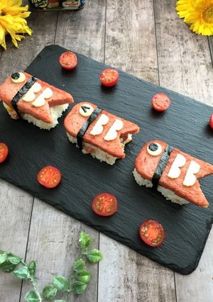 こどもの日に！鯉のぼり風スパムおにぎり-レシピのメイン写真