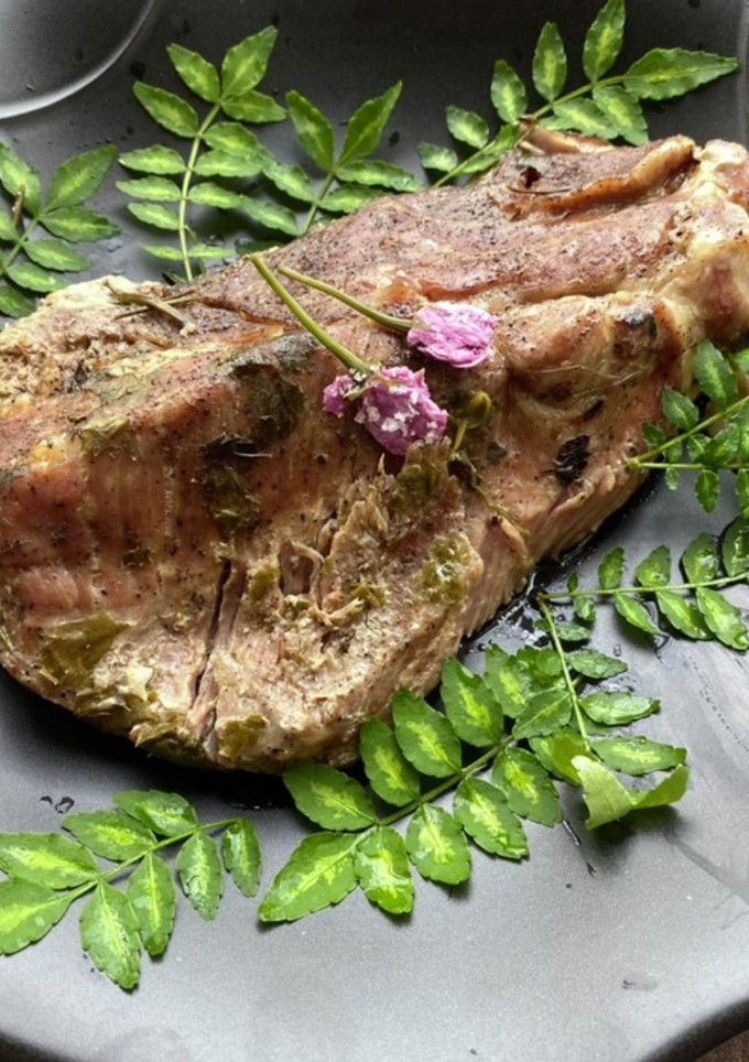 イギリス♡簡単・大きな肉の柔らか低温焼き-レシピのメイン写真