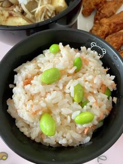 ずぼらな混ぜご飯。鮭フレーク、むき枝豆-レシピのメイン写真
