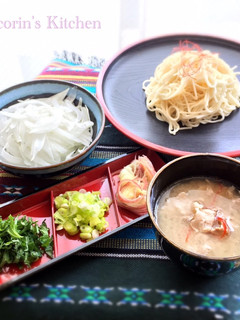 豚味噌つけ汁と玉ねぎで食べるおそうめん♫-レシピのメイン写真