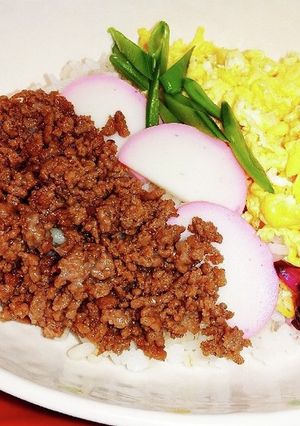 1人ご飯☆そぼろ丼-レシピのメイン写真