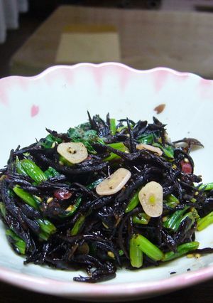 貧血さようなら～ひじき炒め梅肉和え～-レシピのメイン写真