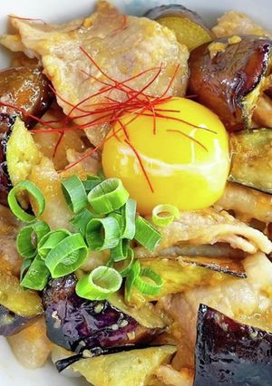 ご飯がすすむ！豚バラとナスの味噌丼-レシピのメイン写真