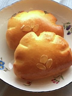 ♡とろけるクリームパン♡-レシピのメイン写真