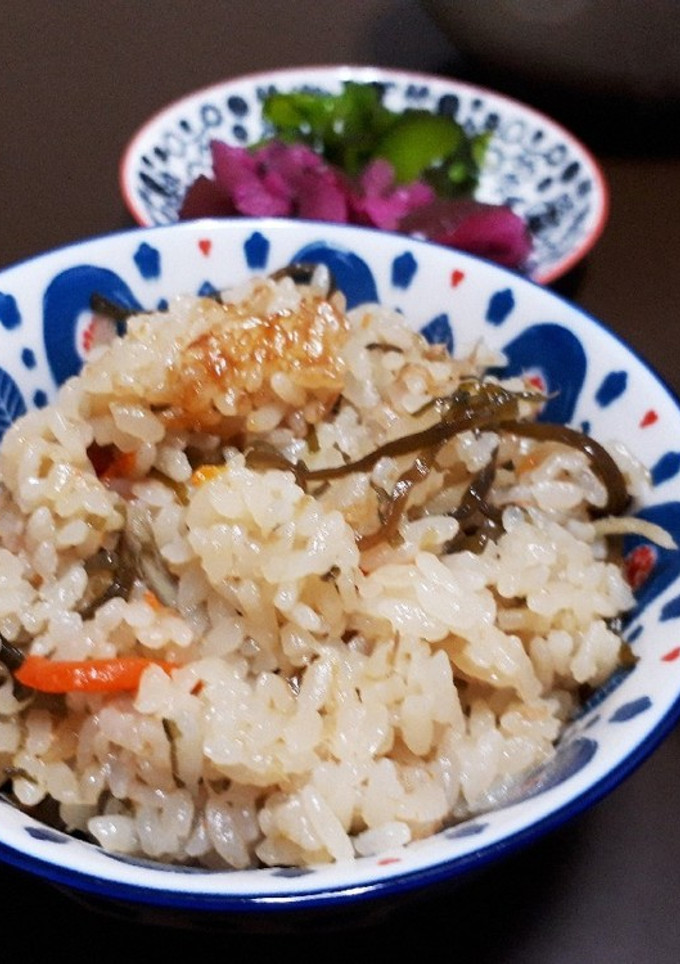 ツナと塩昆布の☆簡単炊き込みご飯-レシピのメイン写真