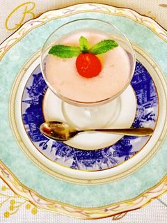 簡単スイーツいちごのムース ^_^-レシピのメイン写真