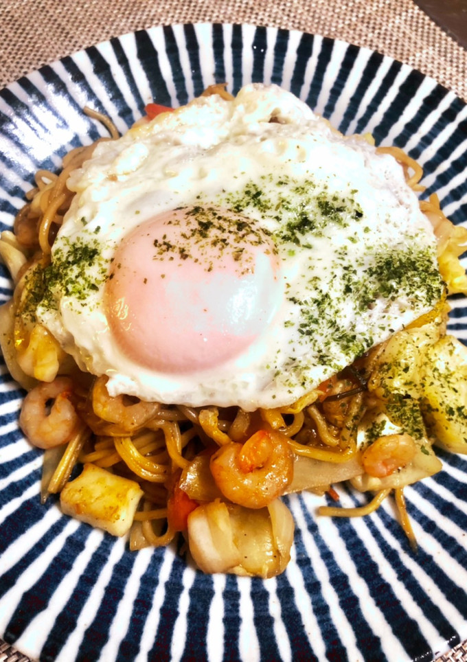 海鮮ソース焼きそば目玉焼きのっけ-レシピのメイン写真