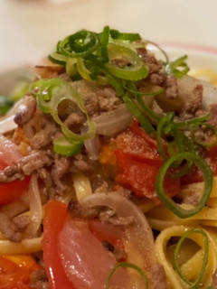 新玉ねぎとひき肉トマトの和風パスタ-レシピのメイン写真