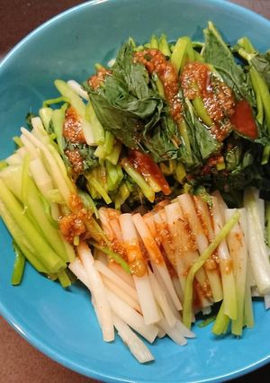 根三つ葉をおいしく　わさび醤油で！-レシピのメイン写真