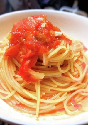 基本のフレッシュトマトとニンニクのパスタ-レシピのメイン写真