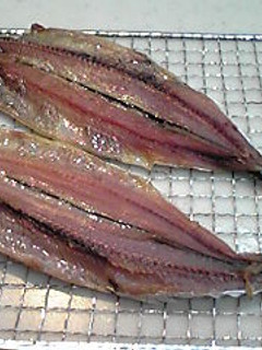 太陽の恵みっ!ビビ美味秋刀魚の手作り干物-レシピのメイン写真