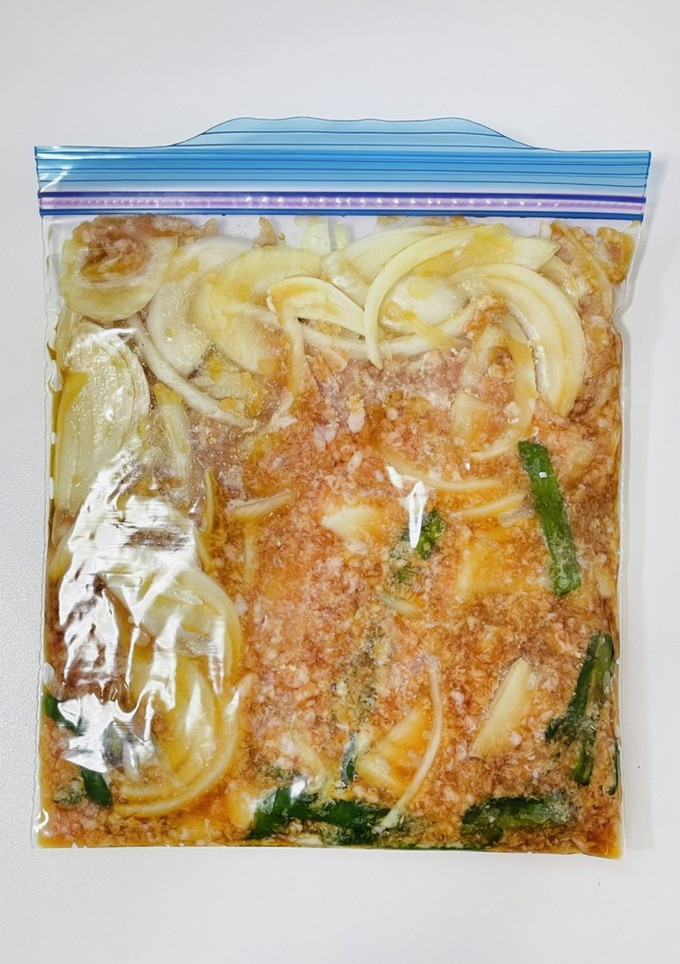 【下味冷凍】ピーマンと玉ねぎのそぼろ煮-レシピのメイン写真
