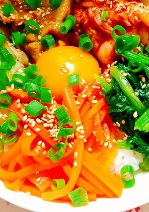 豚バラで簡単レンジで作るビビンバ丼-レシピのメイン写真