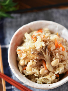 うどんスープで簡単!炊き込みご飯-レシピのメイン写真