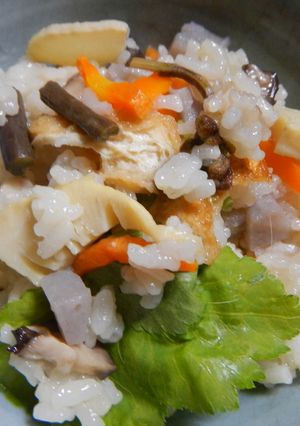 ワラビ、筍など…春を感じる炊き込みご飯-レシピのメイン写真