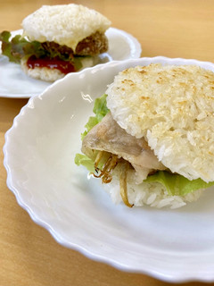 ライスバーガーきんぴら【栄養士】-レシピのメイン写真