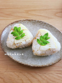 筍ごはんのおにぎり-レシピのメイン写真