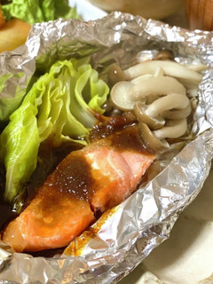 鮭と春キャベツのごま味噌ホイル焼き*+-レシピのメイン写真