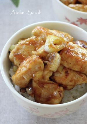 簡単!鶏胸肉で柔らか♪焼き鳥丼-レシピのメイン写真