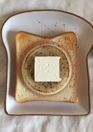 新玉ねぎとハムとクリームチーズトースト-レシピのメイン写真