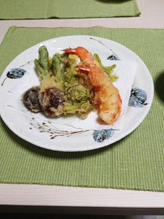 蕗の薹とたらの芽の天ぷらです-レシピのメイン写真