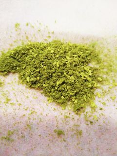 山椒の実と葉で山椒の粉-レシピのメイン写真