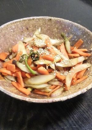 春の香り！ウドと人参の金平-レシピのメイン写真