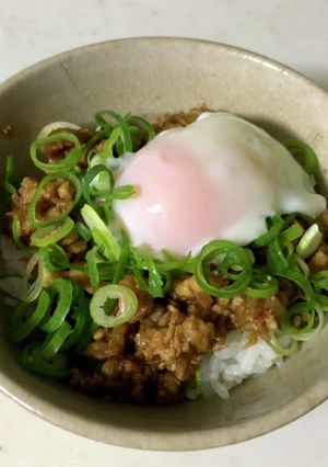 鳥もも肉そぼろ丼（味噌味）-レシピのメイン写真
