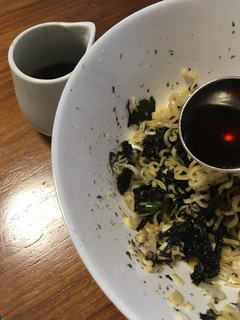 海苔ラミョン(サリ麺で混ぜそば)えごま油-レシピのメイン写真