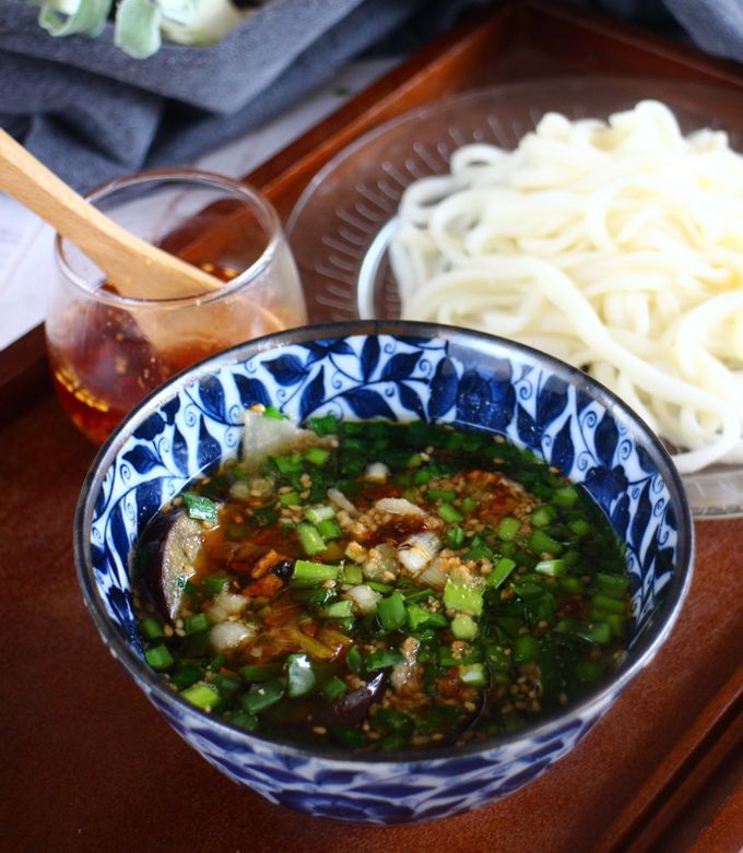 ラー油で♡豚バラと茄子のニラつけうどん-レシピのメイン写真