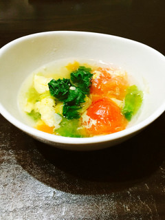 レタスとトマトのスープ-レシピのメイン写真