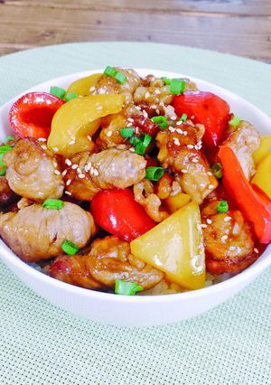 磐田産パプリカと豚肉の黒酢リカバリー丼-レシピのメイン写真