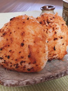 みそぽん酢で焼きおにぎり-レシピのメイン写真
