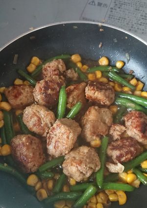簡単・甘辛だれで肉団子-レシピのメイン写真