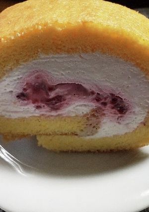 簡単!全卵使い無駄なしベリーロールケーキ-レシピのメイン写真