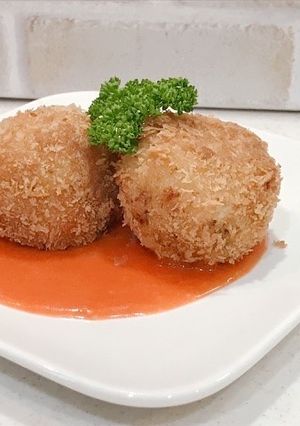 シチューをリメイク♥ライスボールコロッケ-レシピのメイン写真