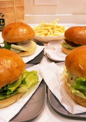 チーズハンバーグをリメイクバーガー-レシピのメイン写真