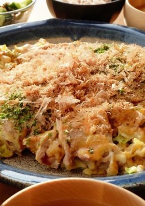 節約♪豚こま肉と春キャベツのお好み焼き-レシピのメイン写真