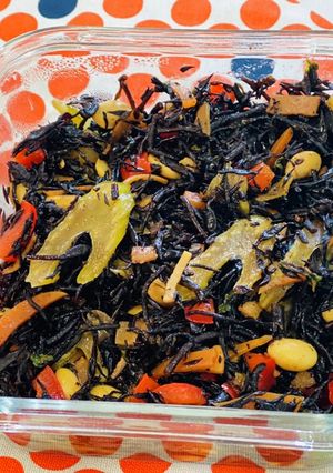 セロリとハムのひじき煮-レシピのメイン写真
