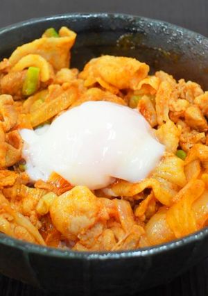満腹!コチュジャンサムギョプサル丼-レシピのメイン写真