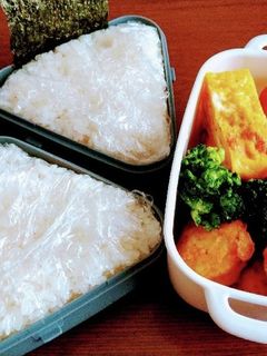 男子高校生お弁当(2)おにぎり-レシピのメイン写真