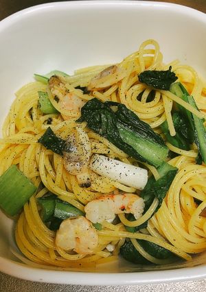 お弁当*小松菜と魚介のペペロンチーノ*-レシピのメイン写真
