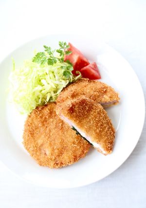 チーズがトロ〜っと【ミルフィーユハムカツ-レシピのメイン写真
