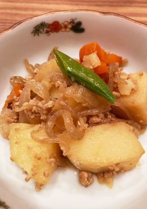 豚ひき肉が美味しい★我が家の肉じゃが-レシピのメイン写真