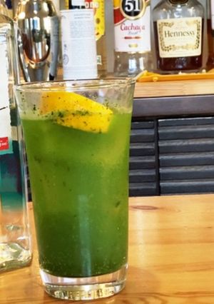 翠を使った抹茶のジントニック-レシピのメイン写真